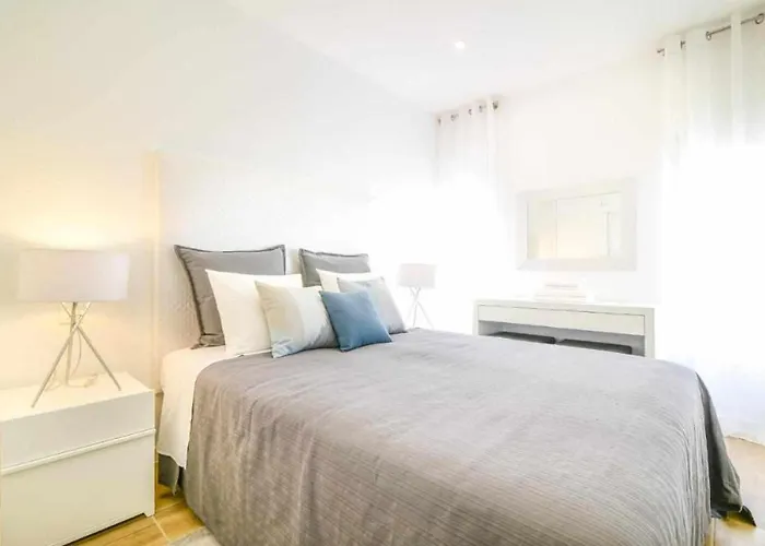 Timeless Beach II Apartment