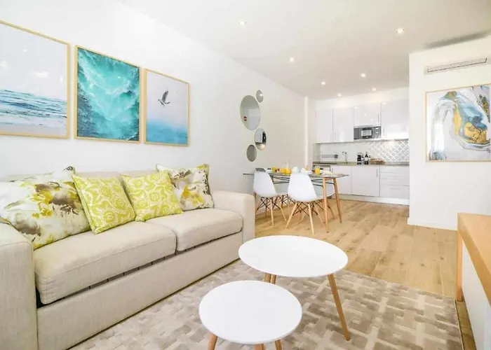 Timeless Beach II Apartment